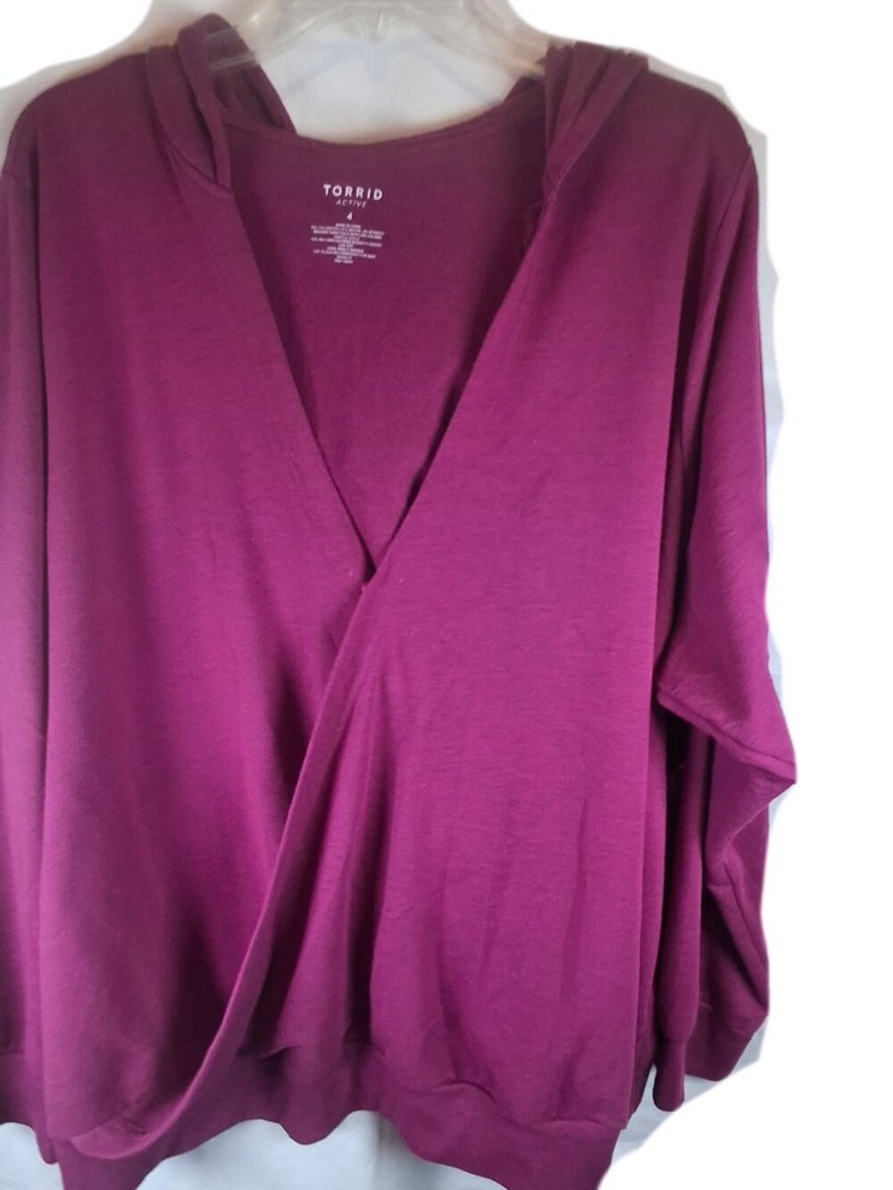 Torrid Active Long Sleeve Top Size 4 Magenta Rayon Polyester